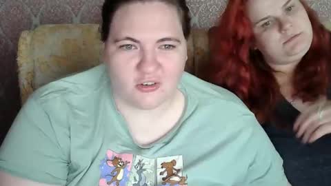 Snapshot of hollyxeva chatting on May 2, 4:12 pm HollyXEva online show from May 2, 4:12 pm