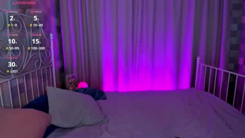 Emma online show from November 7, 12:54 am