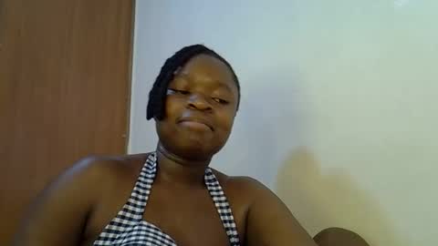 Snapshot of holy_ebony chatting on May 11, 1:50 pm holy_ebony online show from May 11, 1:50 pm