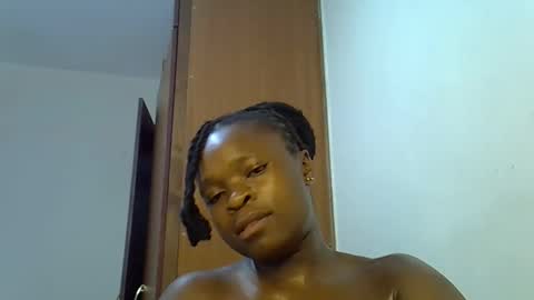 Snapshot of holy_ebony chatting on May 11, 4:04 pm holy_ebony online show from May 11, 4:04 pm