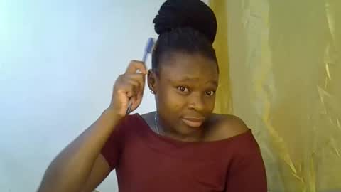 Snapshot of holy_ebony chatting on May 31, 2:35 pm holy_ebony online show from May 31, 2:35 pm