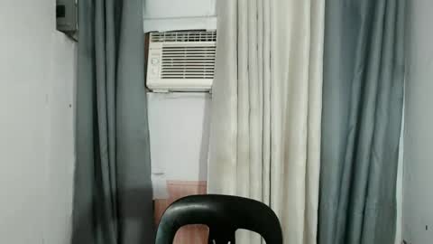 holy_maxine online show from June 26, 11:47 am