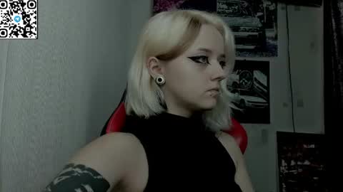 Snapshot of holy_mistresss chatting on July 22, 8:06 am holy_mistresss online show from July 22, 8:06 am