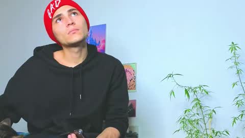      online show from March 18, 6:16 am