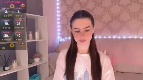 Mia online show from February 27, 4:23 am