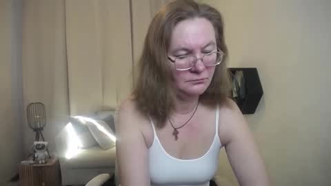 holymilfa online show from March 5, 7:48 am