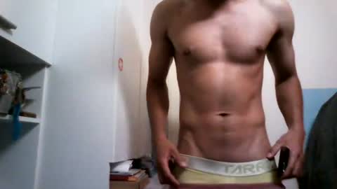 Snapshot of homchard chatting on June 11, 9:35 pm juan chard homme online show from June 11, 9:35 pm