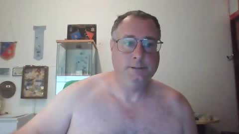 Snapshot of homquisgode11 chatting on July 16, 9:37 am homquisgode11 online show from July 16, 9:37 am
