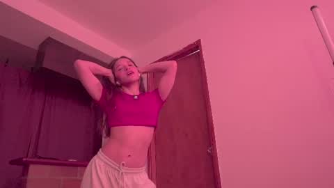 Snapshot of honeeeey_ chatting on July 28, 10:09 pm honeeeey_ online show from July 28, 10:09 pm