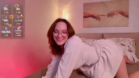 Snapshot of honeeyluv chatting on February 25, 10:19 pm Kitty online show from February 25, 10:19 pm