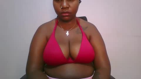 honey_beb online show from October 11, 3:17 am