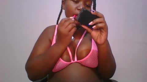 honey_beb online show from October 19, 2:23 am