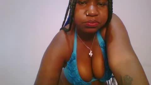 honey_beb online show from November 6, 5:19 am