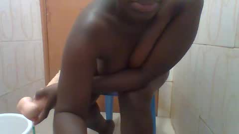 honey_beb online show from December 18, 10:16 pm