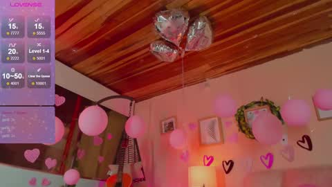 Snapshot of honey_fox01 chatting on February 21, 3:45 am HONEY online show from February 21, 3:45 am