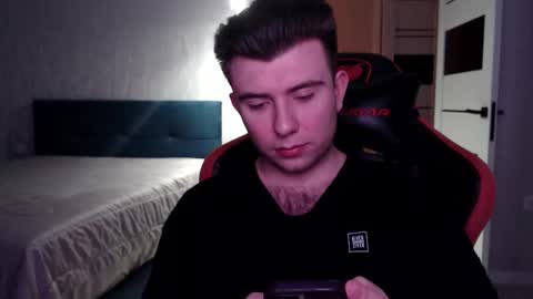 Wolfy online show from December 14, 1:00 am