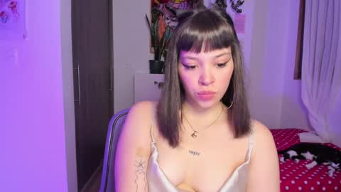 Snapshot of honey_hoe chatting on December 12, 11:58 pm Lau online show from December 12, 11:58 pm