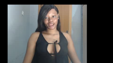 Snapshot of honey_juicydoll chatting on April 20, 6:38 am Sonia online show from April 20, 6:38 am