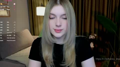 Snapshot of honey_kors chatting on May 4, 4:47 pm Lina online show from May 4, 4:47 pm