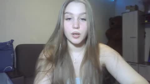 honey_lolaaa online show from October 20, 2:06 pm