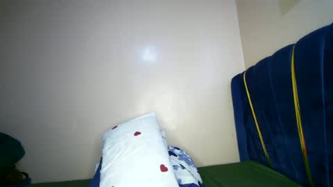 Snapshot of honey_nubia0 chatting on June 21, 11:13 am honey_nubia0 online show from June 21, 11:13 am