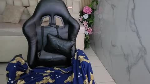 Snapshot of honey_torres_sub chatting on April 22, 3:24 pm HONEY online show from April 22, 3:24 pm