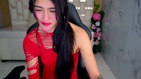 Snapshot of honey_torres_sub chatting on July 25, 1:41 pm HONEY online show from July 25, 1:41 pm