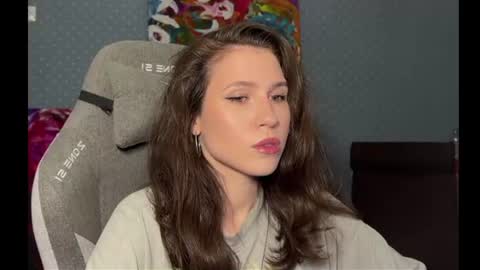 Snapshot of honeyed_hazze chatting on June 15, 5:26 pm honeyed_hazze online show from June 15, 5:26 pm