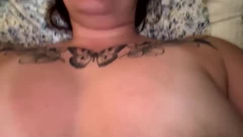 Snapshot of honeygirlox chatting on April 20, 10:11 pm honeygirlox online show from April 20, 10:11 pm