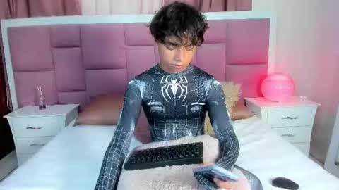 Snapshot of honeymoon_sariel chatting on June 10, 1:54 pm honeymoon_sariel online show from June 10, 1:54 pm