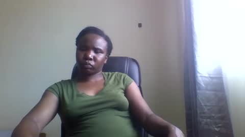 Honeymuny online show from October 31, 8:15 am