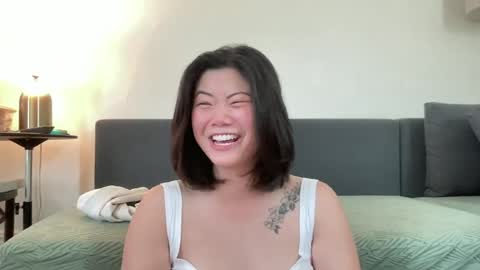 Snapshot of honeysunshineneko chatting on July 7, 3:16 pm HoneySunshineNeko online show from July 7, 3:16 pm
