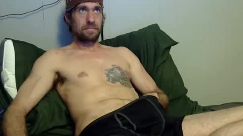 hoodedcricket online show from April 15, 9:48 pm