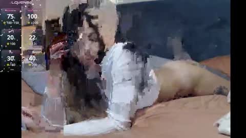 HoodHippy online show from November 10, 5:50 am