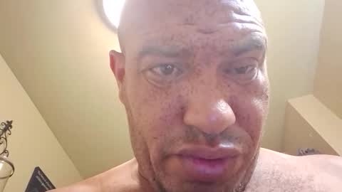 Snapshot of hookdick105799 chatting on April 22, 10:50 am hookdick105799 online show from April 22, 10:50 am