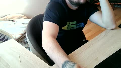 Snapshot of hoops891 chatting on October 26, 12:55 pm Hoops891 online show from October 26, 12:55 pm