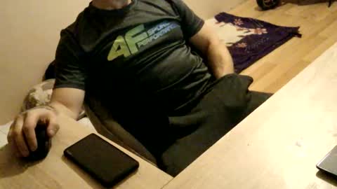 Snapshot of hoops891 chatting on November 1, 8:44 pm Hoops891 online show from November 1, 8:44 pm