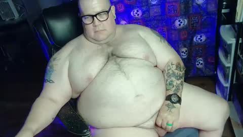 Snapshot of hoosierdaddyxl chatting on September 22, 7:27 pm Sir online show from September 22, 7:27 pm