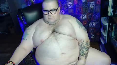 Snapshot of hoosierdaddyxl chatting on October 20, 8:20 pm Sir online show from October 20, 8:20 pm