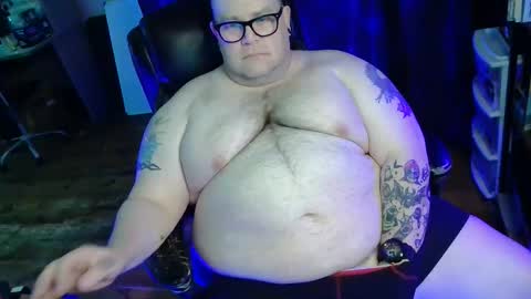 Snapshot of hoosierdaddyxl chatting on May 12, 4:59 pm Sir online show from May 12, 4:59 pm
