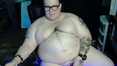 Snapshot of hoosierdaddyxl chatting on May 28, 3:09 pm Sir online show from May 28, 3:09 pm