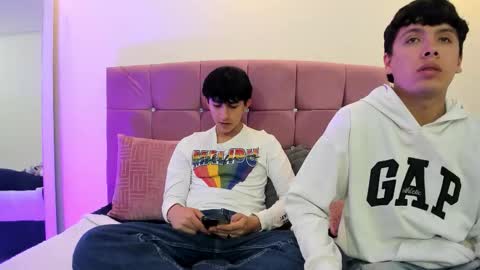 hoot_booys_ online show from February 9, 8:13 pm