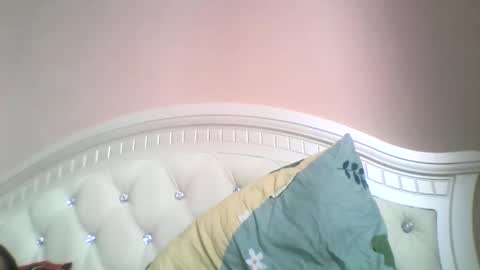 Snapshot of hootloove69 chatting on June 5, 3:51 pm hootloove69 online show from June 5, 3:51 pm