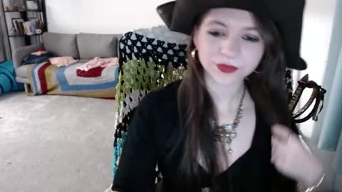 Snapshot of hope_xo chatting on January 17, 8:56 pm Hope online show from January 17, 8:56 pm