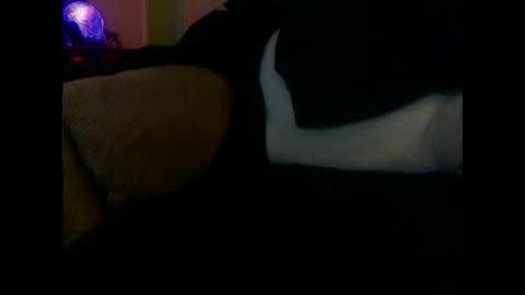 hopps28 online show from December 3, 11:46 pm