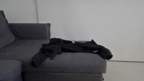 Oliver Saints online show from December 1, 9:42 pm