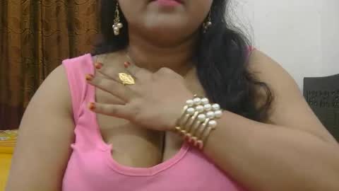 horneydesibabe online show from October 19, 5:35 pm