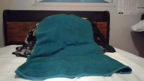 Snapshot of horny4sexymilf916 chatting on June 20, 9:23 am horny4sexymilf916 online show from June 20, 9:23 am