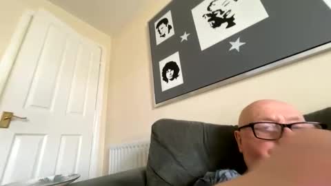 Cum suck Me off online show from April 18, 8:07 am