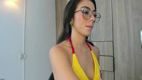 Snapshot of horny_adiction chatting on July 17, 7:30 pm horny_adiction online show from July 17, 7:30 pm